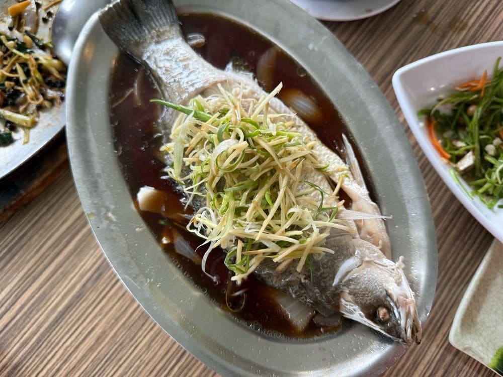 清蒸鱸魚