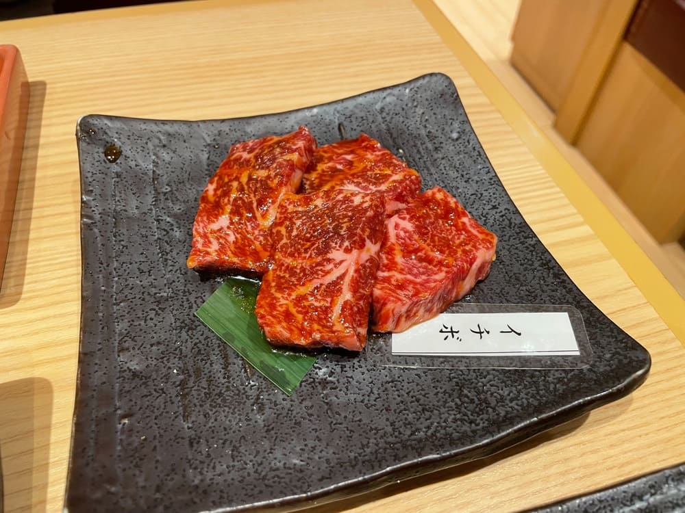 臀肉上蓋